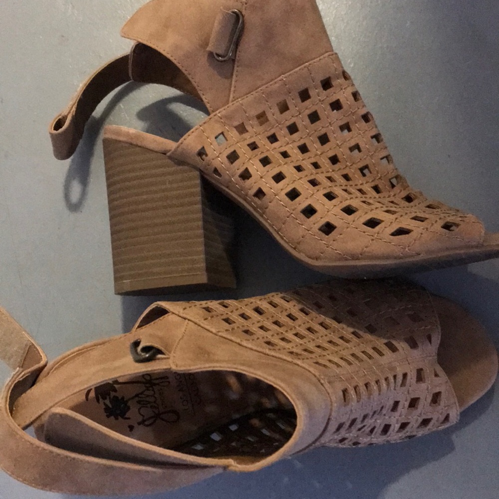 Open toed boots